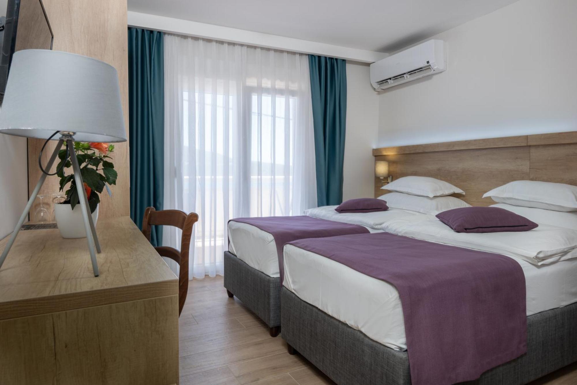 Hotel Porat เนอุม ภายนอก รูปภาพ