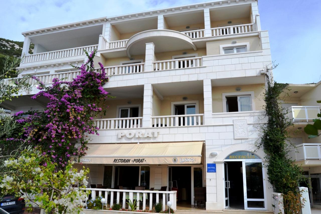Hotel Porat เนอุม ภายนอก รูปภาพ