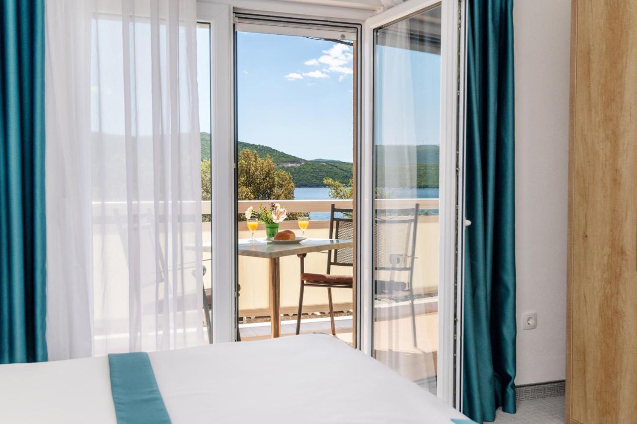 Hotel Porat เนอุม ภายนอก รูปภาพ